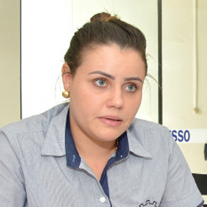 Aline CHAVES FERLE  Headshot